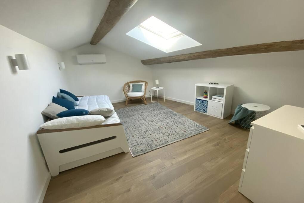 Terra Nostra - Townhouse - Swimming Pool Villa Nimes Bagian luar foto