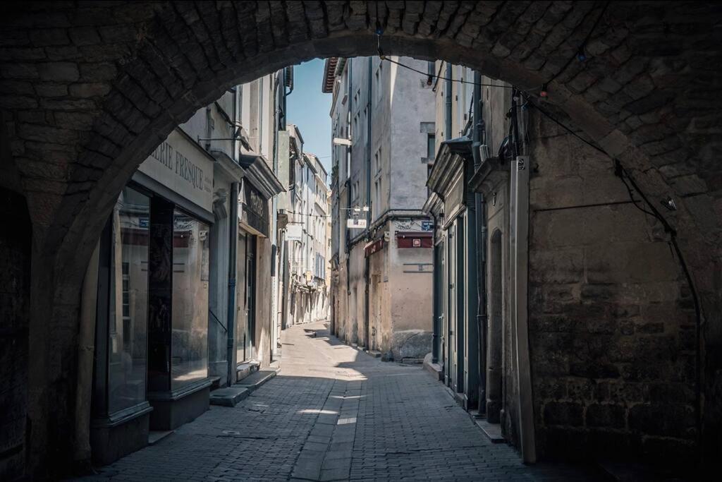 Terra Nostra - Townhouse - Swimming Pool Villa Nimes Bagian luar foto