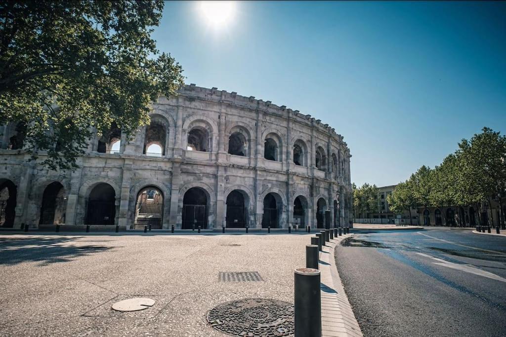 Terra Nostra - Townhouse - Swimming Pool Villa Nimes Bagian luar foto